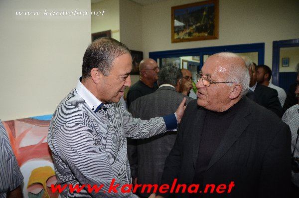 توقيع ديوان:عزف على جراح الصمت للشاعر مجيد حسيسي
